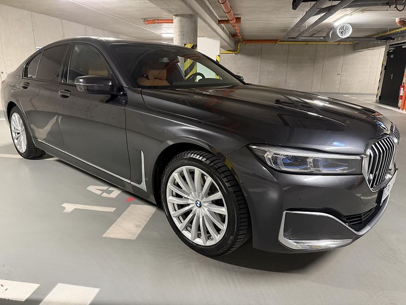 BMW Řada 7 (2019) - fotka 2 z 11