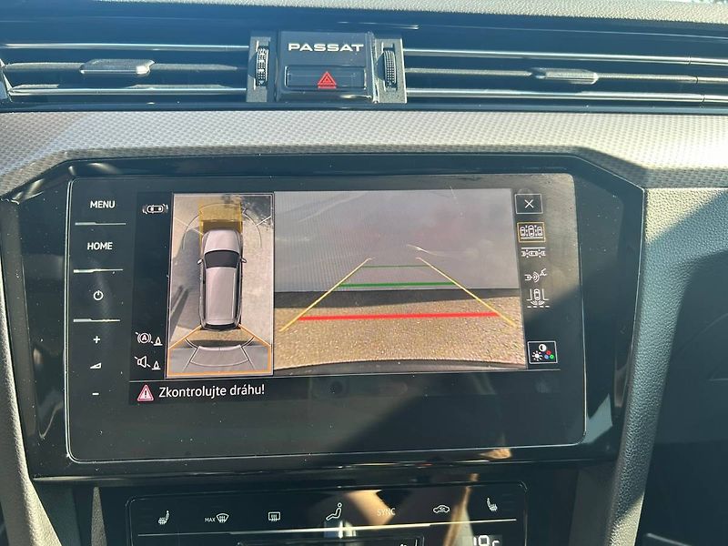 Volkswagen Passat (2022) 2.0 TDI 147kW Head Up Matrix - fotka 16 z 30