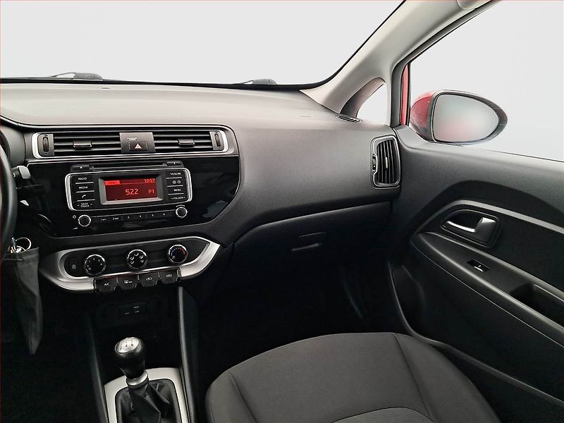 Kia Rio (2016) 1.25 CVVT - fotka 8 z 18
