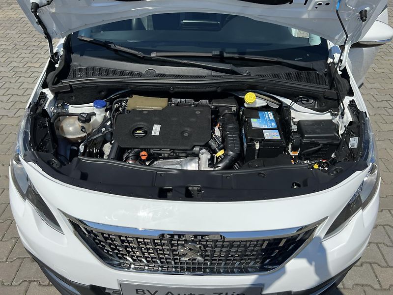 Peugeot 2008 (2019) 1.5 BlueHDi - fotka 34 z 40