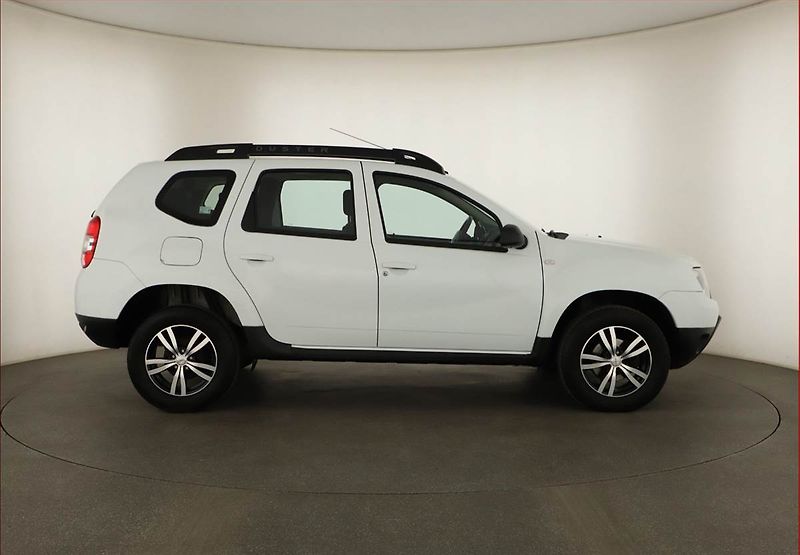 Dacia Duster (2015) 1.5 dCi - fotka 6 z 14