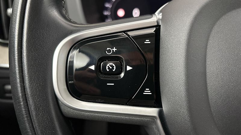 Volvo XC60 2.0 T6 AUT AWD Recharge Inscri - fotka 14 z 33