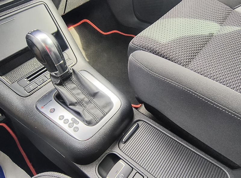 Volkswagen Tiguan (2013) 2.0 TDI 4X4 DSG 130KW R-LINE  - fotka 36 z 53