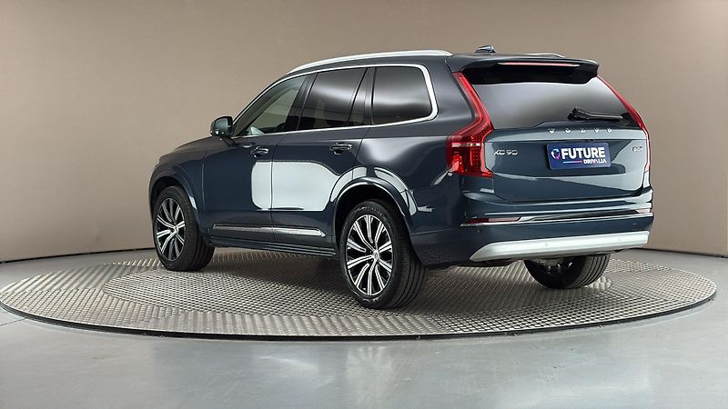 Volvo XC90 2.0 B5 AUT AWD Inscription - fotka 2 z 33