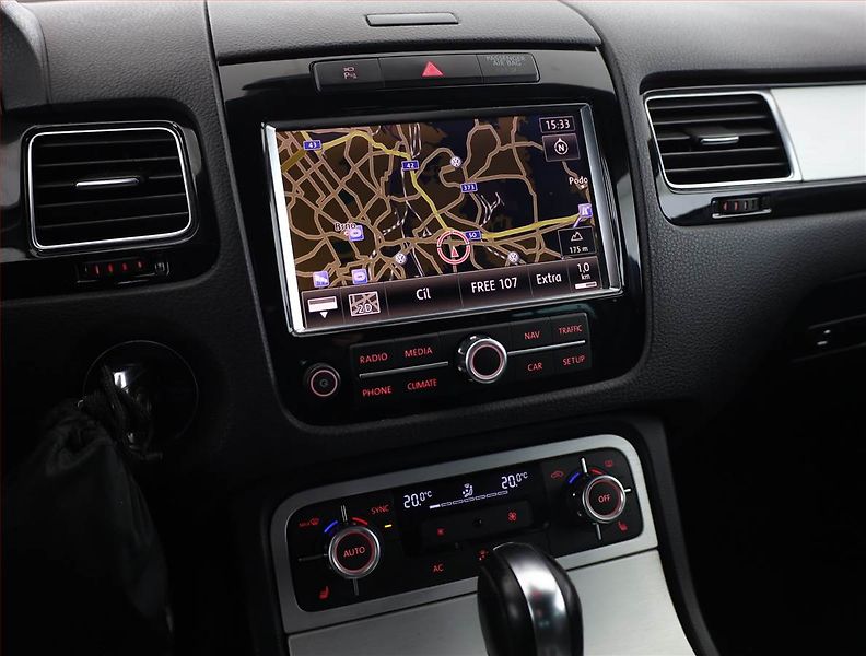 Volkswagen Touareg (2012) 3.0 TDI, 4X4, Automat - fotka 10 z 21