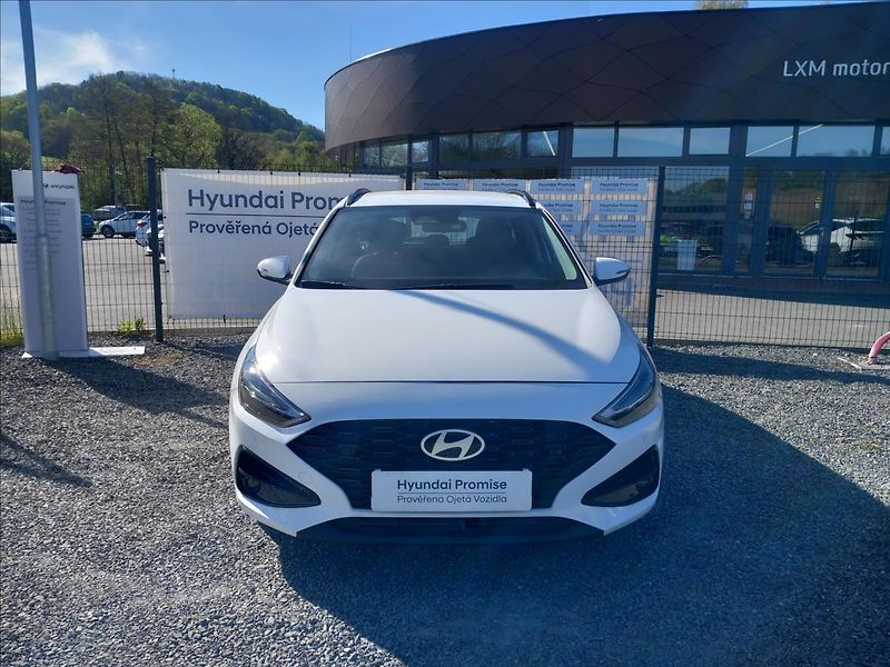 Hyundai i30 1,0 T-GDI MT SMART - fotka 2 z 20