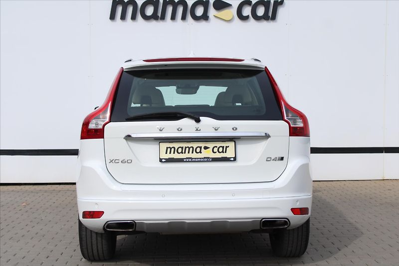Volvo XC60 2.4 D4 140kW SUMMUM - fotka 6 z 27