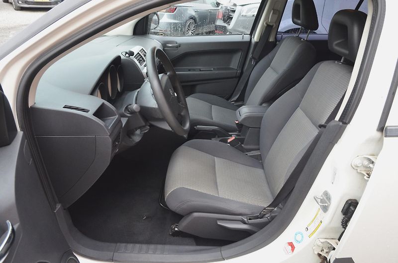 Dodge Caliber (2007) 2.0 CRD 103kW / ČR / TAŽNÉ - fotka 14 z 25