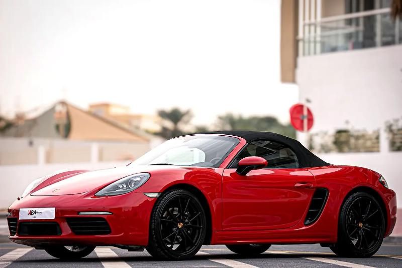 Porsche 718 (2022) Otevřený roadster - fotka 4 z 13