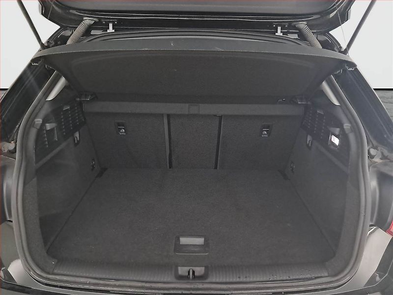 Audi Q2 (2018) sport 2.0 TFSI - fotka 13 z 19