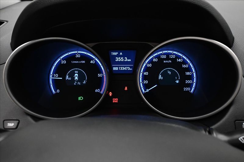 Hyundai ix35 1,7 CRDi 85 kW Tažné Výhřev se - fotka 16 z 30