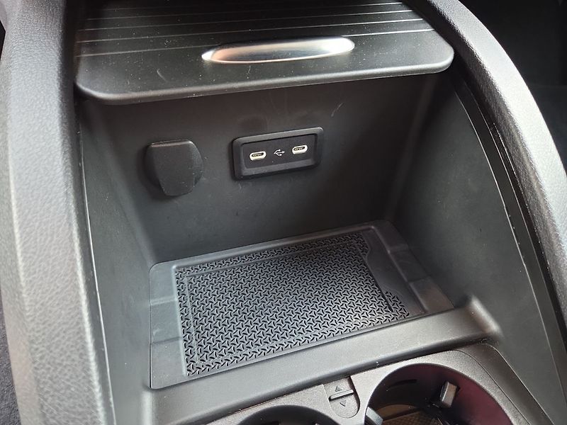 Mercedes-Benz Třídy V 300d/XL 4MATIC, EXC, Airmatic - fotka 18 z 28