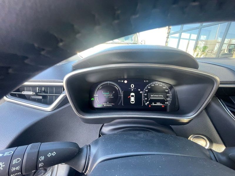 Toyota Corolla 1.8 Hybrid Comfort Tech - fotka 18 z 28