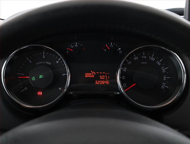 Peugeot 5008 (2011) 2.0 HDI, Serv.kniha, po STK - fotka 8 z 13