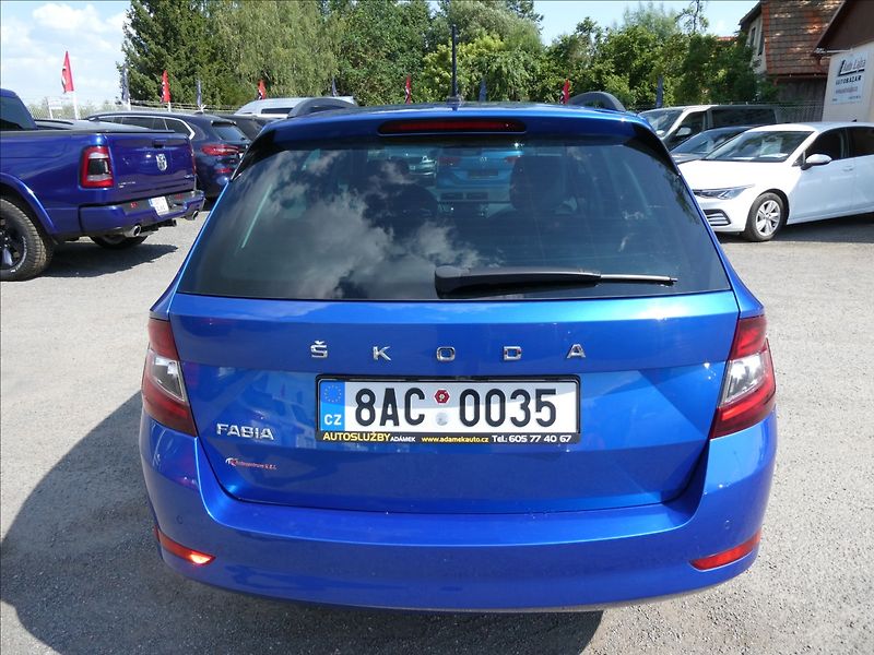 Škoda Fabia 1,0 TSi 70kW STYLE, po servise - fotka 8 z 41