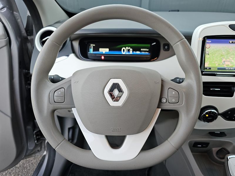 Renault ZOE NAVI,2xKOLA,SERVISKA - fotka 18 z 46