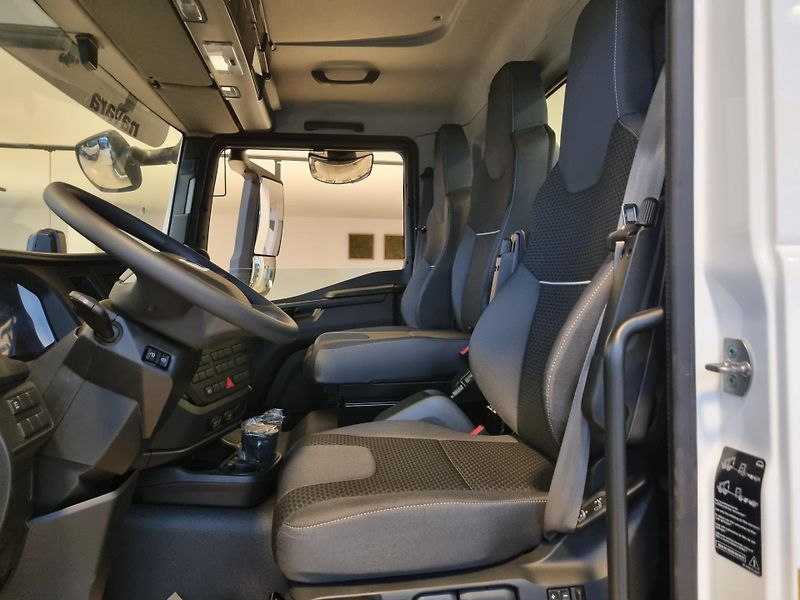 MAN TGL 12.220 NOSIČ KONTEJNERU 8T - fotka 13 z 19