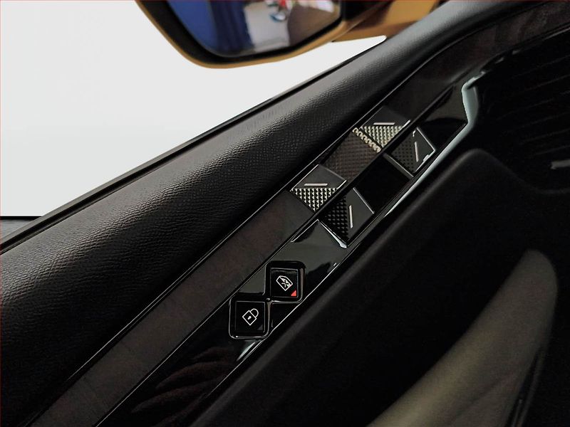 DS Automobiles DS4 (2022) Cross 1.6 PureTech - fotka 18 z 19