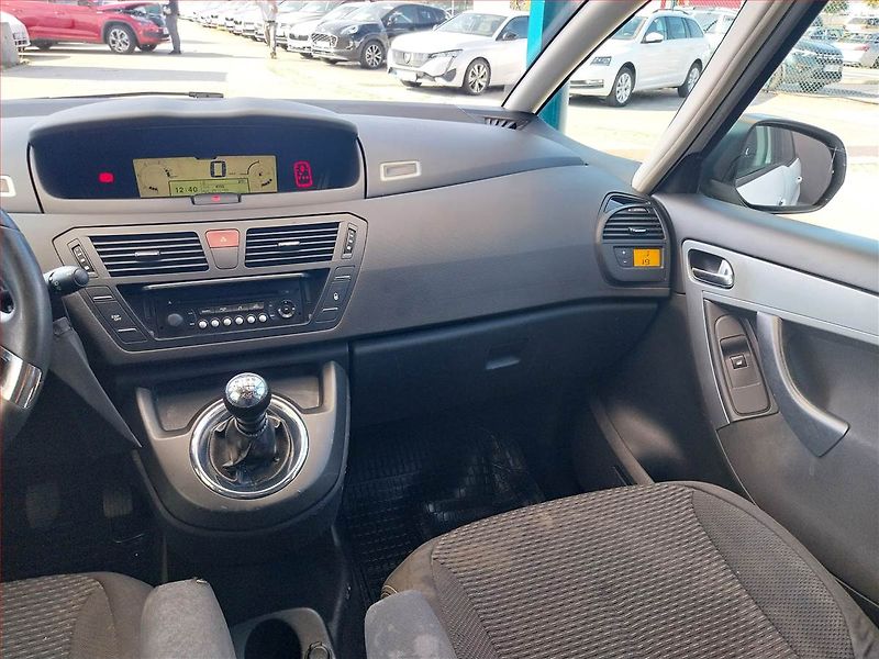 Citroën C4 Picasso (2012) 1.6 HDi, Serv.kniha, po STK - fotka 8 z 16