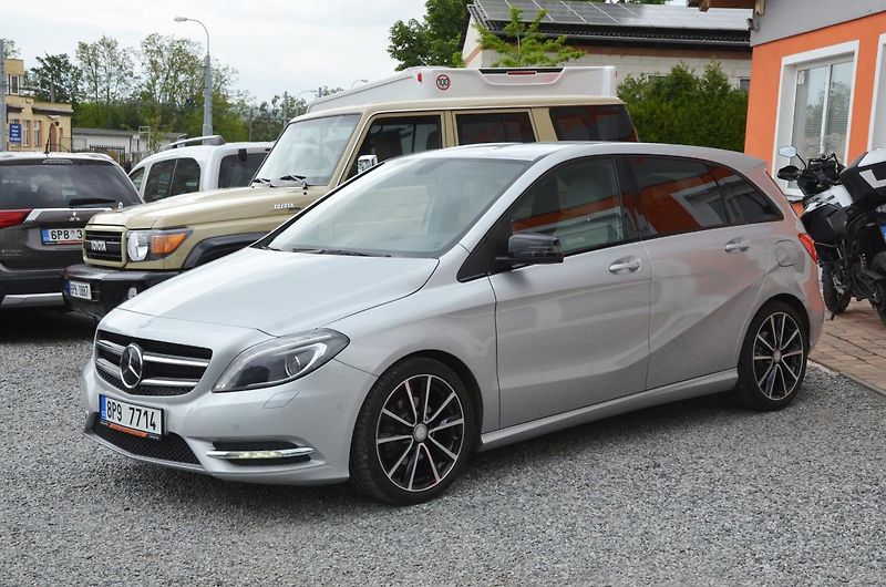 Mercedes-Benz Třídy B (2014) B 180 CDi / NAVI / Bi-XENON - fotka 3 z 33