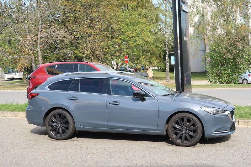 Mazda 6 (2022) WGN 2,5 G194 AT Homura,ČR,zár. - fotka 3 z 32