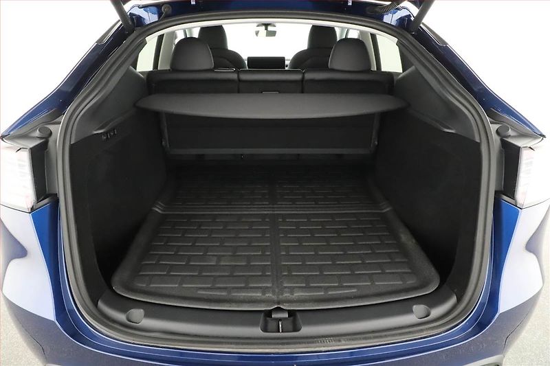 Tesla Model Y (2024) Long Range AWD 79kWh, SoH 95% - fotka 19 z 20