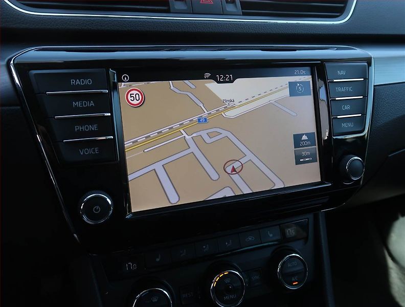 Škoda Superb (2015) Style 1.6 TDI, Serv.kniha - fotka 13 z 24