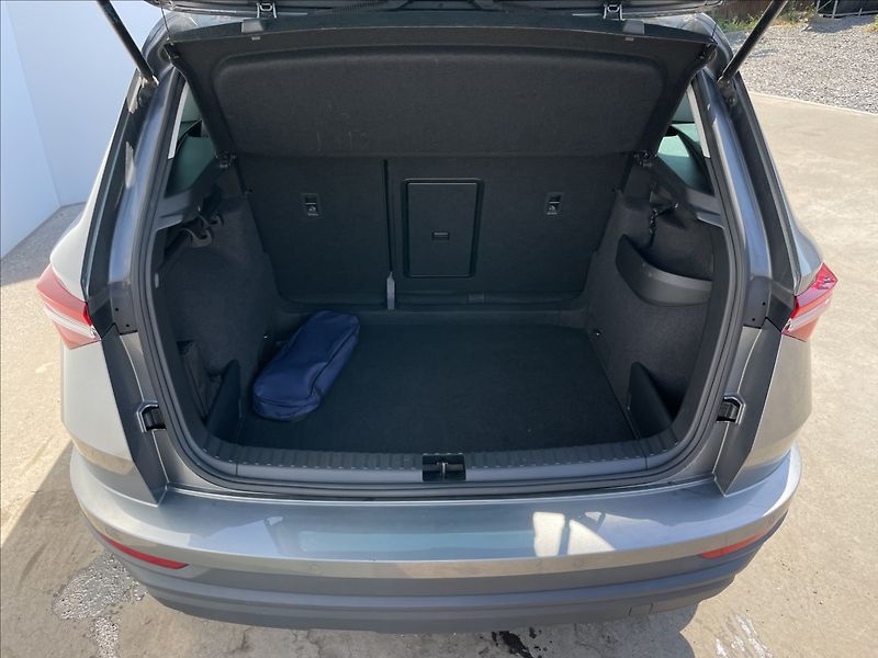 Škoda Karoq 2,0 TDI DSG 4x4 Style Plus - fotka 24 z 24