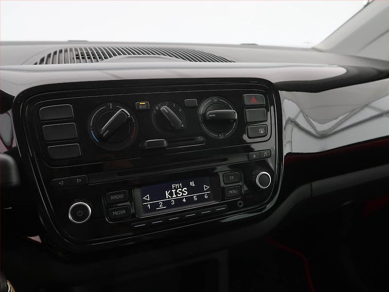 Volkswagen up! (2013) 1.0 MPI - fotka 12 z 13