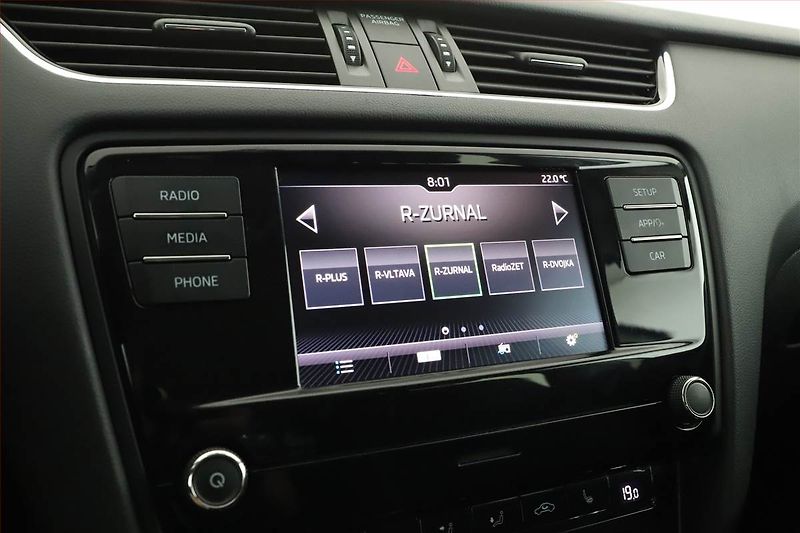 Škoda Octavia (2018) Ambition Plus 1.6 TDI - fotka 9 z 14