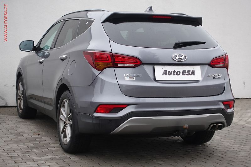 Hyundai Santa Fe (2016) 2.2CRDi 4x4, ČR, Premium, AT - fotka 6 z 26