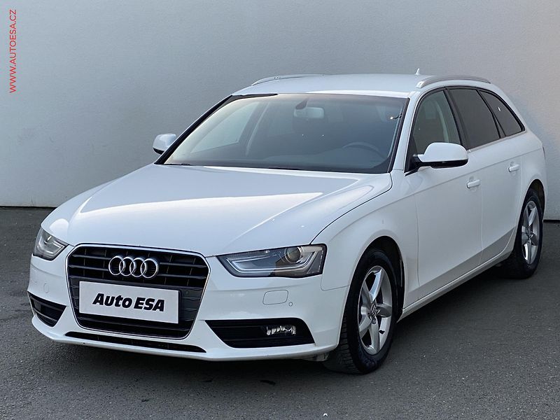 Audi A4 (2014) 2.0 TDi, Ambiente, bixen - fotka 3 z 17