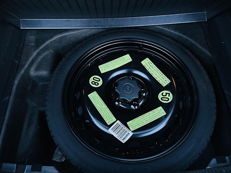 Audi A4 2.0TDI MAN VÝHŘEV SERVISKA LED - fotka 20 z 41
