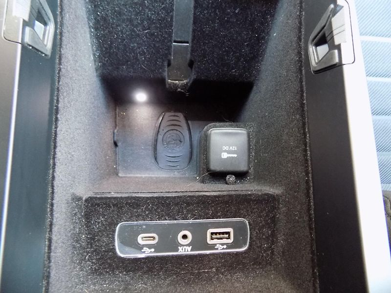 Alfa Romeo Stelvio 2,2 JTD 140 KW Q4 - fotka 33 z 40