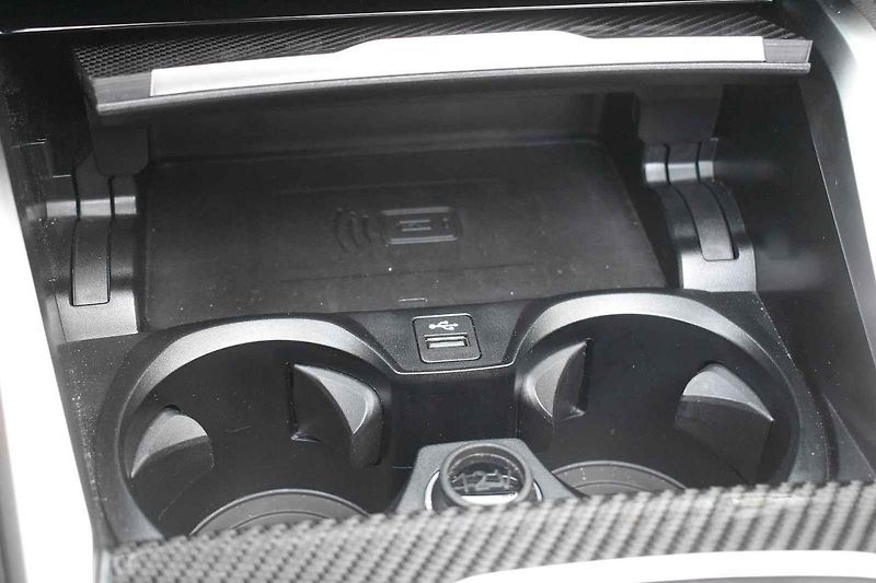Čtyřmístný kabriolet BMW vychází z řady 3