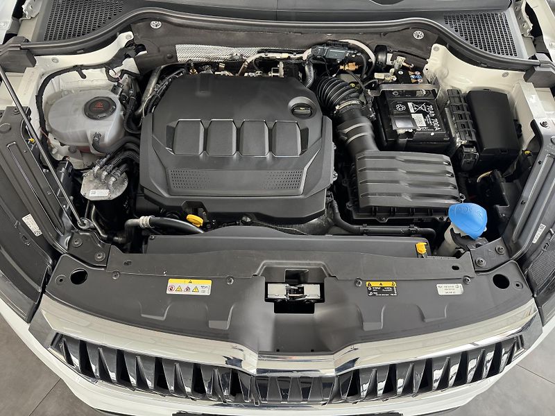 Škoda Karoq (2024) 2,0TDi DSG 4x4 LED TAŽNÉ NAVI - fotka 37 z 37