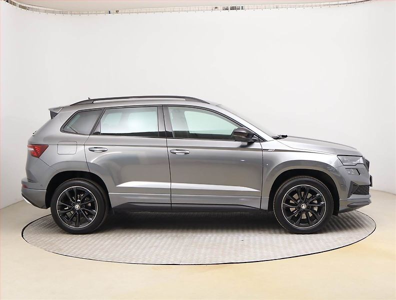 Škoda Karoq (2024) Sportline 1.5 TSI - fotka 6 z 24