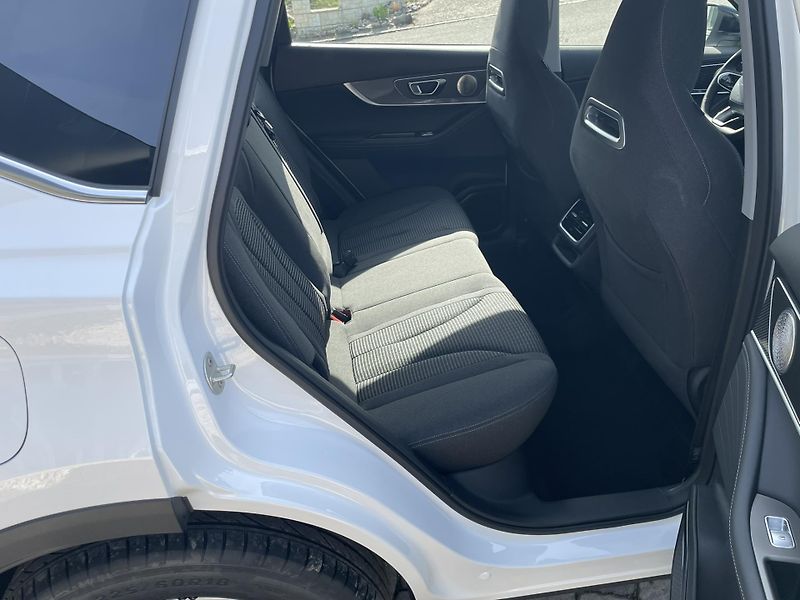 Chery Tiggo 7 PHEV (2026) PHEV FAMILY EDITION! - fotka 18 z 23