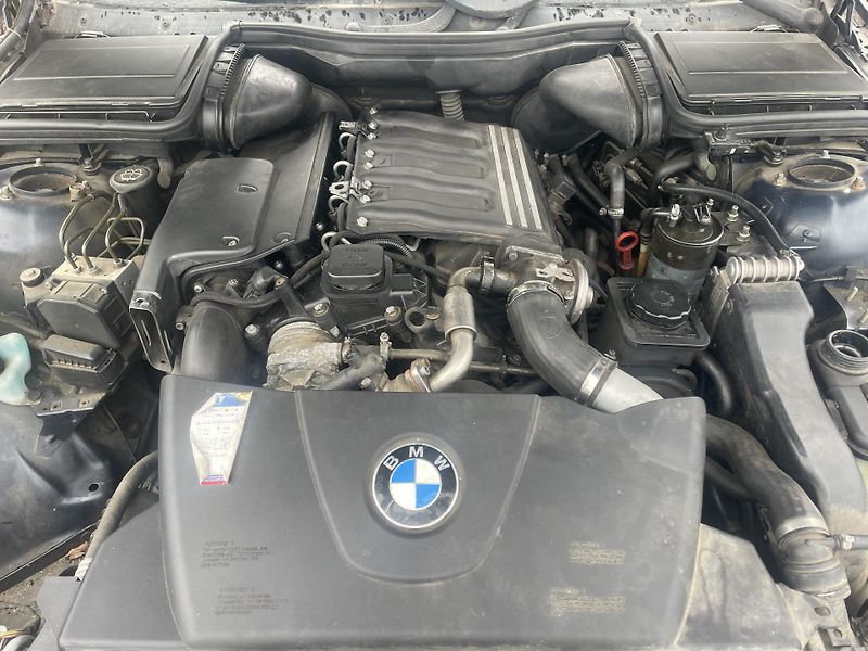 BMW Řada 5 E39 520D 100Kw NÁHRADNÍ DÍLY - fotka 5 z 6