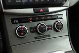 Volkswagen Passat (2012) 1.6 TDI, Xenony, Park. senzory - náhled 13