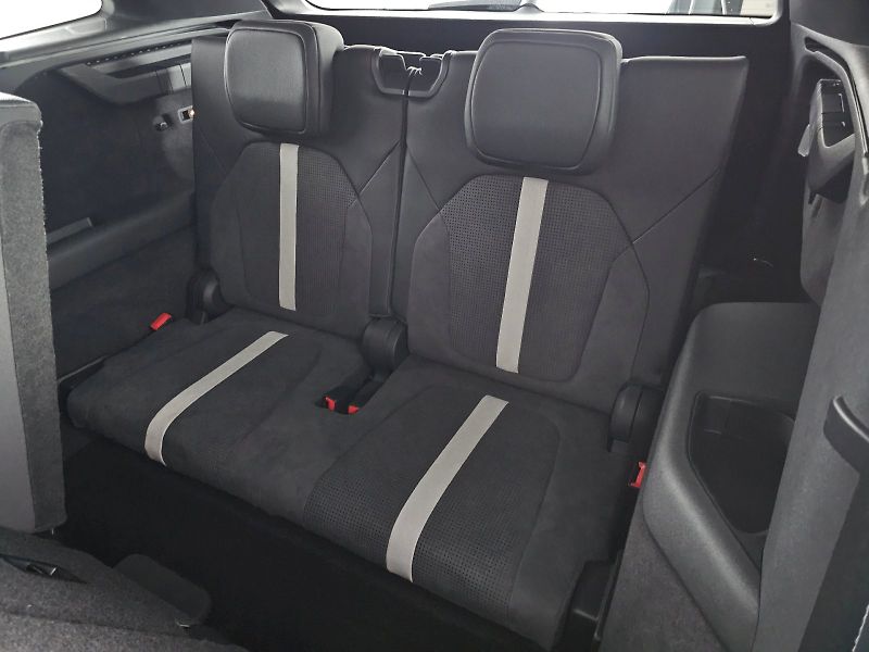 Škoda Kodiaq (2025) 2.0TDi 142kW 4x4 SPORTLINE 7S - fotka 8 z 30