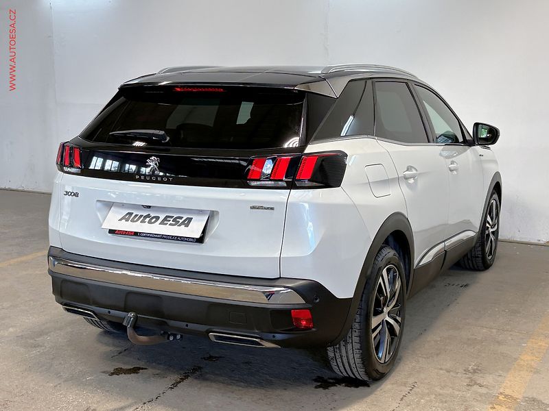 Peugeot 3008 (2019) 1.5 HDi, GT Line, LED, TZ - fotka 4 z 17