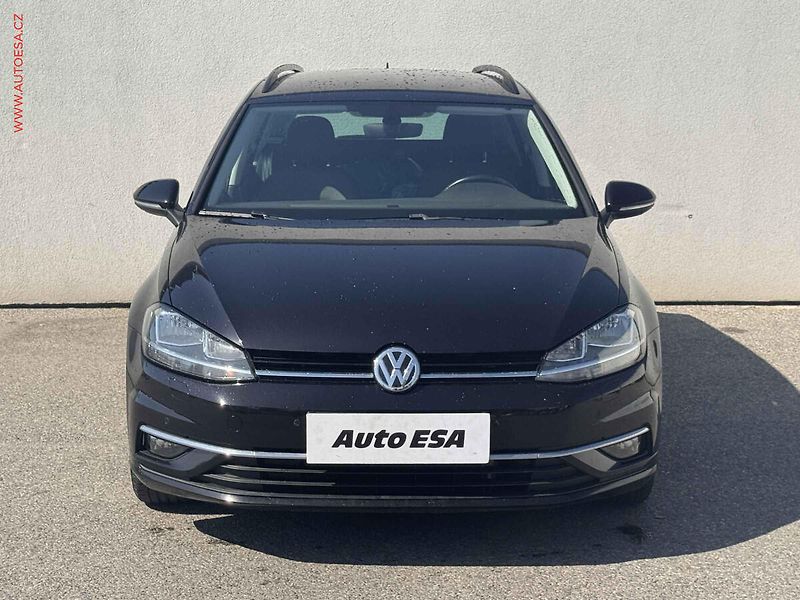 Volkswagen Golf (2020) 2.0 TDi, Comfort, TZ, DSG, - fotka 2 z 16