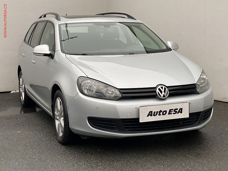 Volkswagen Golf (2012) 1.6 TDi, Trendline, navi - fotografie inzerátu