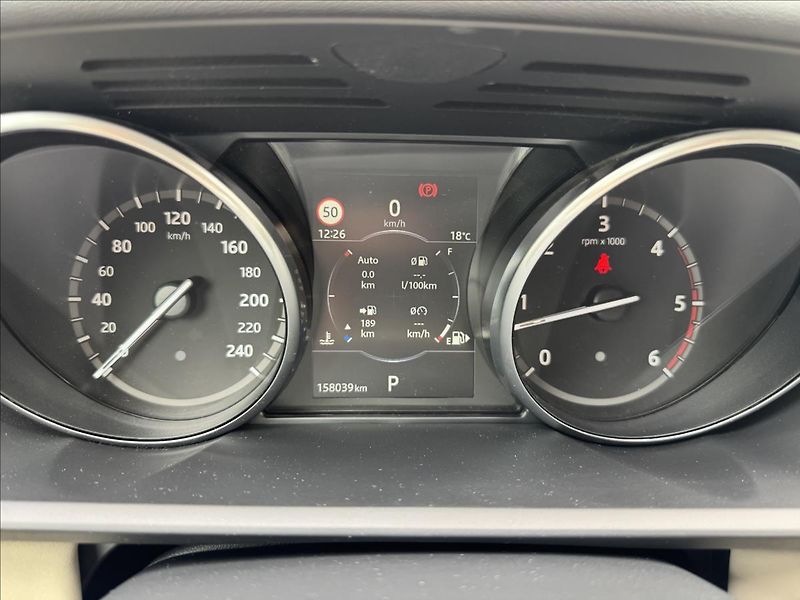 Land Rover Discovery 3,0 TDV6 HSE AWD AT ČR DPH - fotka 17 z 31