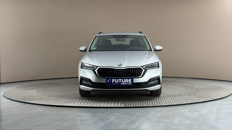 Škoda Octavia 2.0 TDI Ambition Combi - fotka 3 z 25