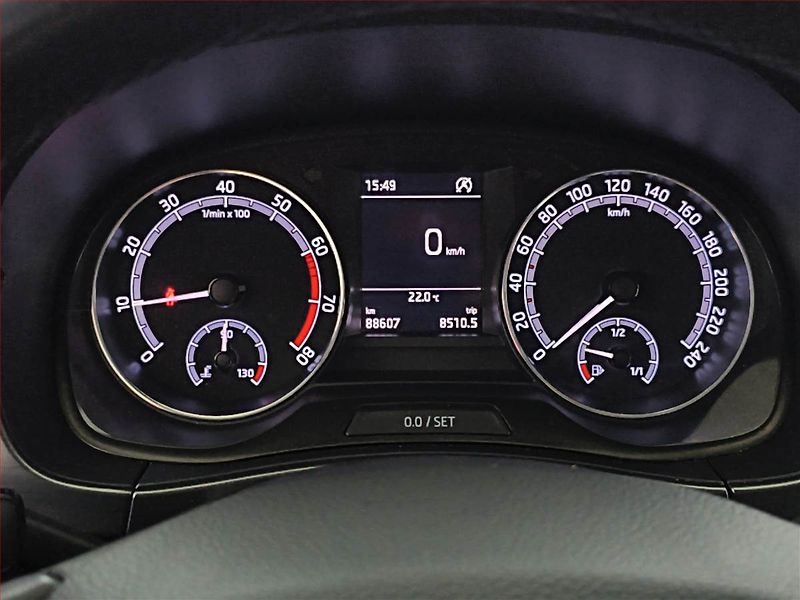 Škoda Fabia (2019) Style 1.0 TSI, Serv.kniha - fotka 11 z 17
