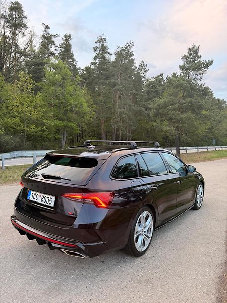 Škoda Octavia (2021) 2,0 TSi - RS - 180kw- Maxton - fotka 9 z 10