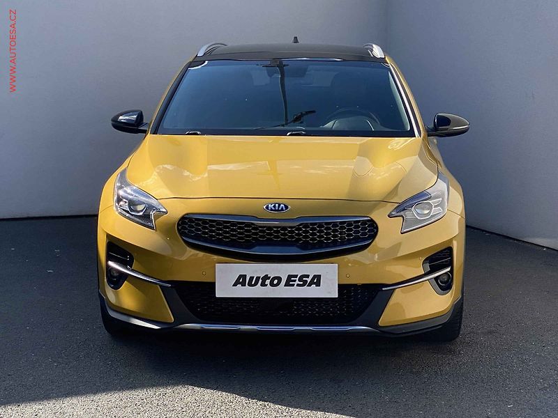 Kia XCeed (2019) 1.4 T-GDi, Premium, AT, LED - fotka 2 z 18