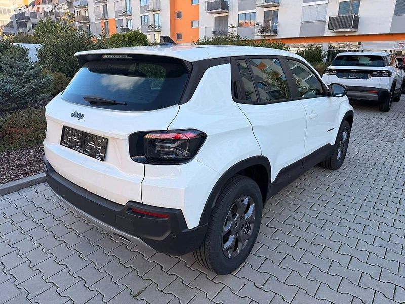 Jeep Avenger (2026) Longitude 1.2 Turbo 100k MT6 - fotka 2 z 10